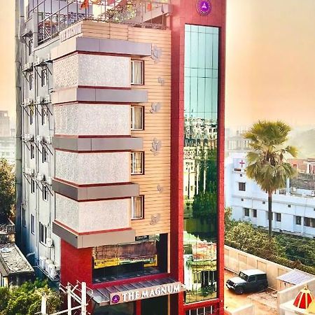 Hotel The Magnum à Deoghar Extérieur photo