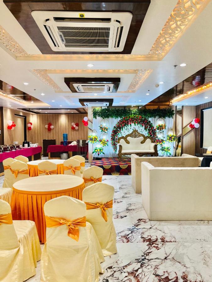 Hotel The Magnum à Deoghar Extérieur photo