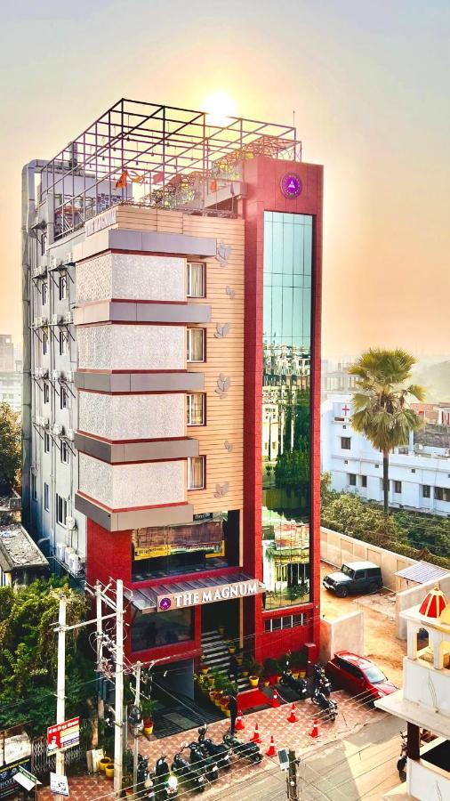 Hotel The Magnum à Deoghar Extérieur photo